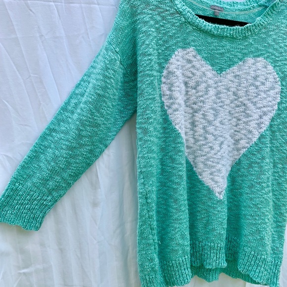 💟 Mint Green Heart Love Sweater | Soft & Comfy 💟 - Picture 4 of 6